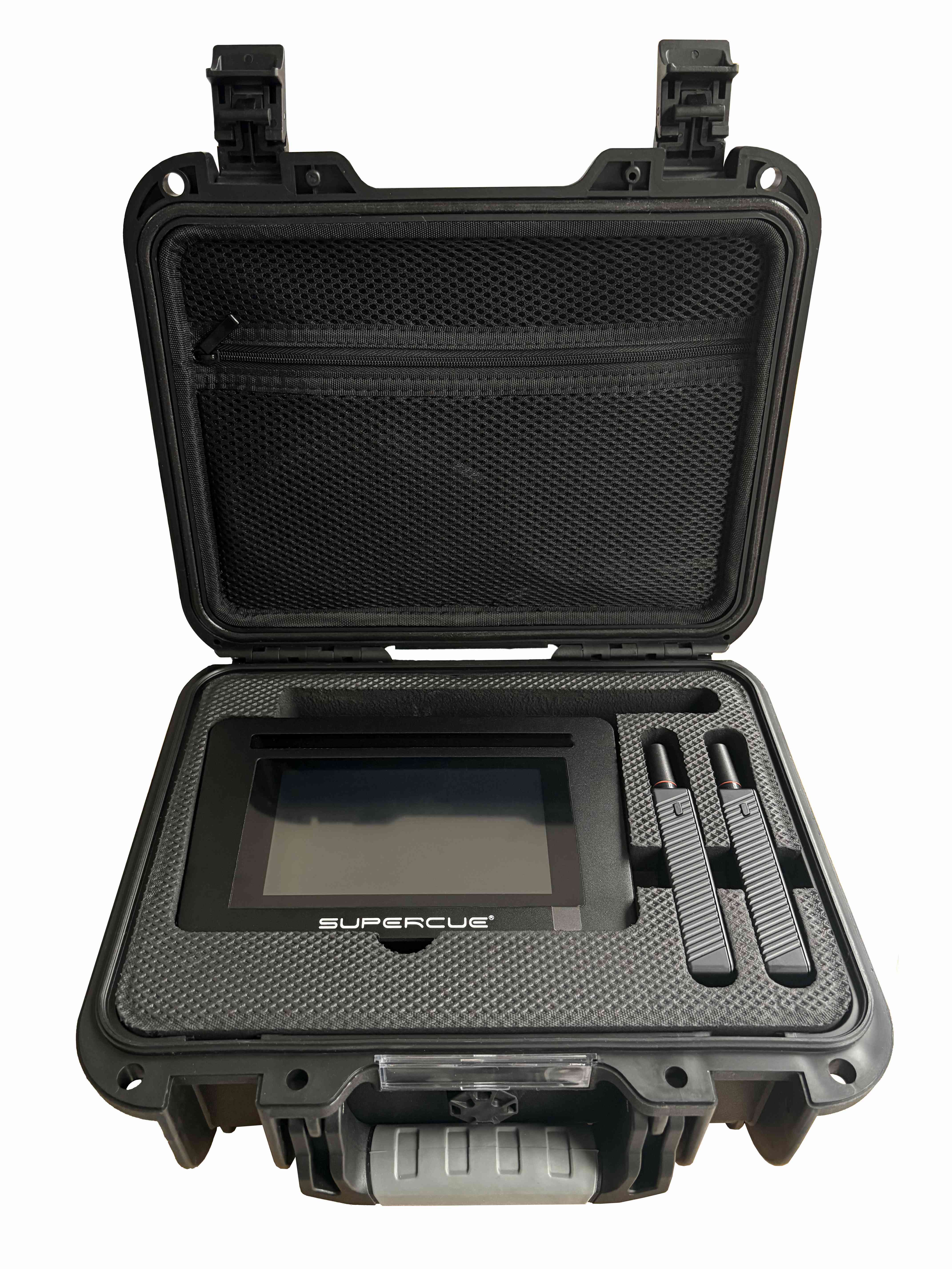 SuperCue Quad 正面图